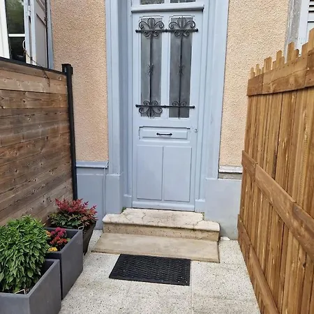 Tres Beau Studio Terrasse Privative, Plein Centre *