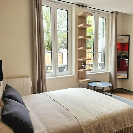 Tres Beau Studio Terrasse Privative, Plein Centre *